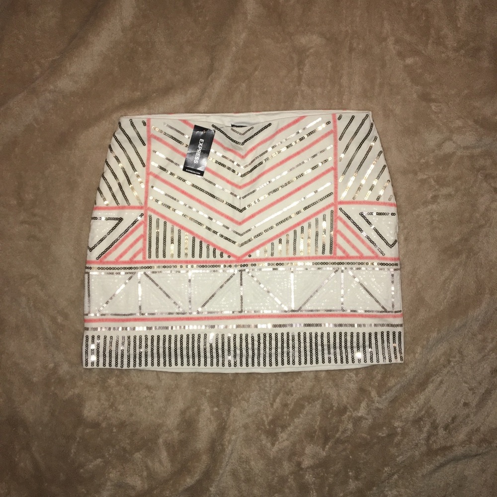 Express mini skirt